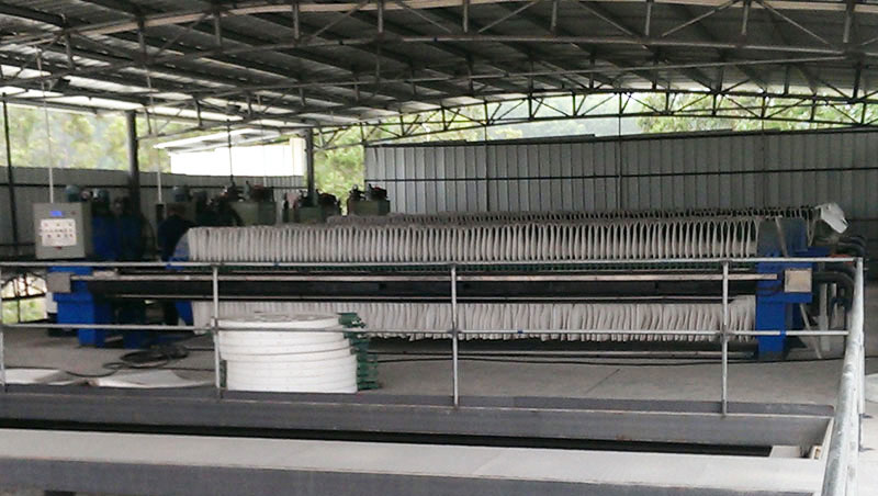 板框壓濾機消耗量大及濾板損壞的原因